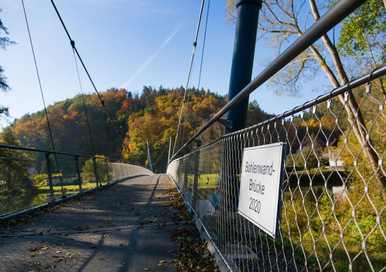 Hotel & Ferienwohnungen Bohlenblick Saalfeld Saale Bagian luar foto