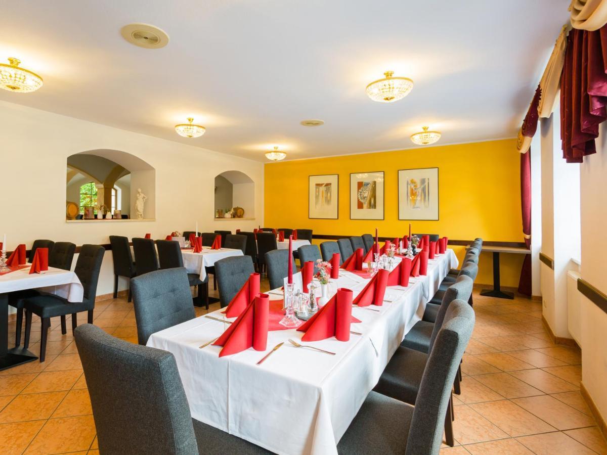 Hotel & Ferienwohnungen Bohlenblick Saalfeld Saale Bagian luar foto
