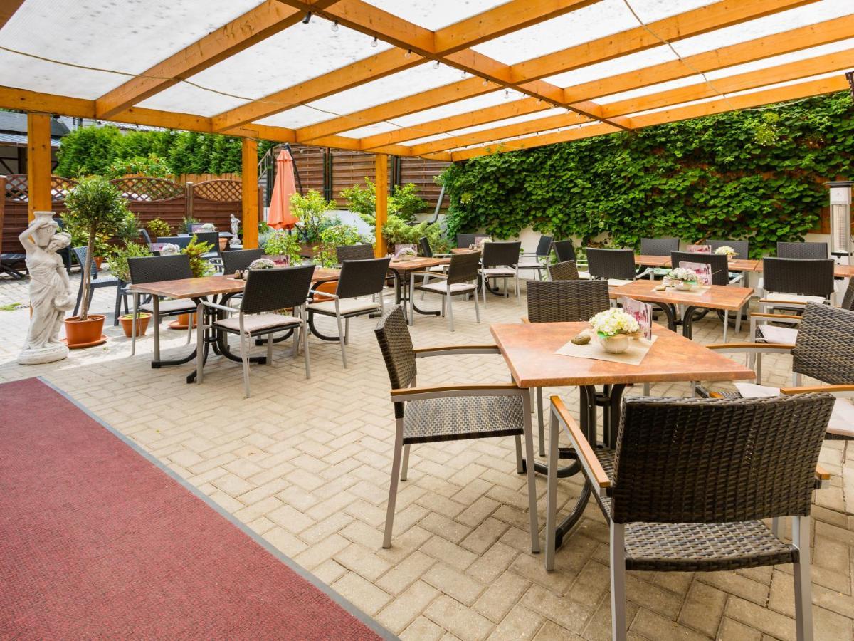Hotel & Ferienwohnungen Bohlenblick Saalfeld Saale Bagian luar foto