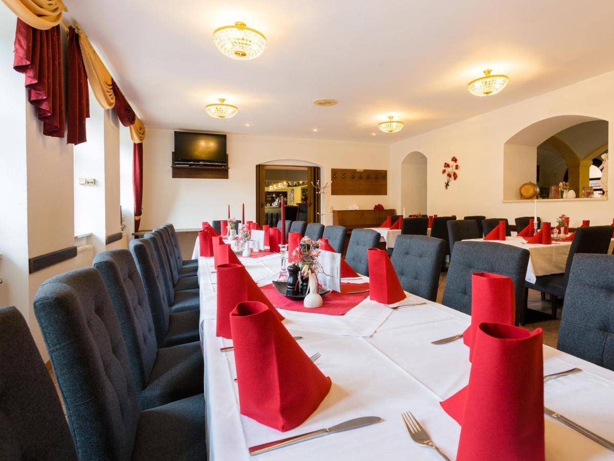 Hotel & Ferienwohnungen Bohlenblick Saalfeld Saale Bagian luar foto