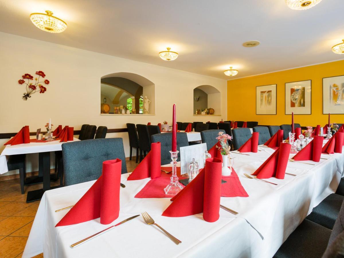 Hotel & Ferienwohnungen Bohlenblick Saalfeld Saale Bagian luar foto